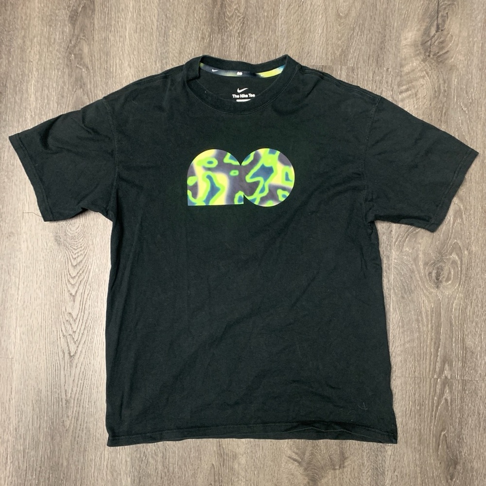 Nike NikeCourt Naomi Osaka Collection Olympics Tee Shirt DQ0610-010 Men’s Medium